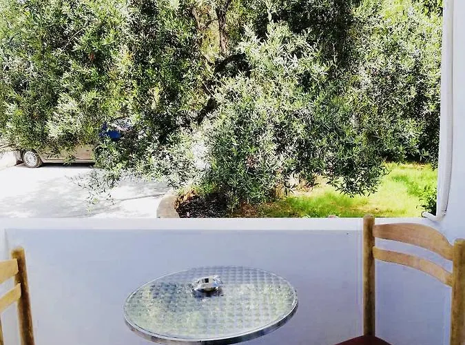 Ilion Отель Дхерми